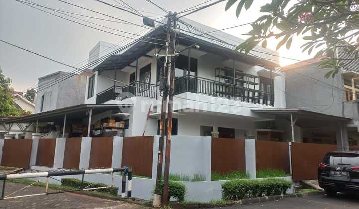 MEDIUM-TO-RENT Cheap and Spacious House in Bintaro 2 Storey 5 KM 4 Bedrooms MEDIUM-TO-RENT Cheap and Spacious House in Bintaro 2 Storey 5 KM 4 Bedrooms