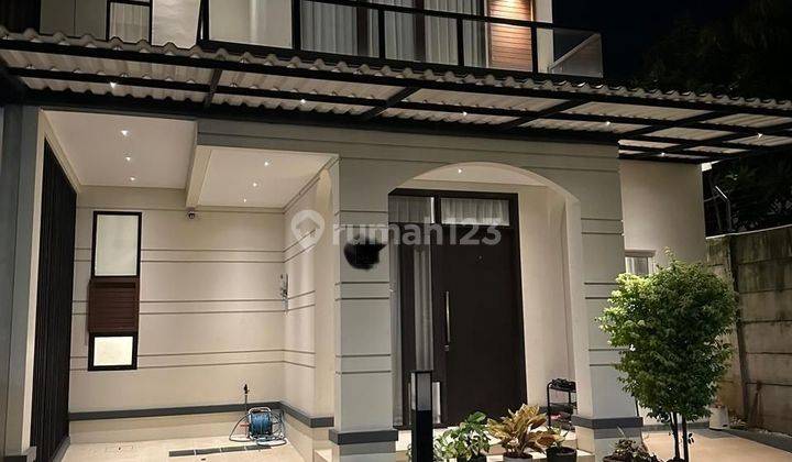 Dijual Cepat Rumah Tingkat SHM Fully Furnished di Lavon Swancity 1