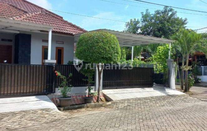 Dijual Rumah SHM Siap Huni Lingkungan Asri Dekat Grand Wisata Bekasi  1