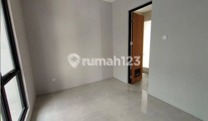 2-Story House 4+1 Bedrooms Area 155M Z Living Grand Wisata Bekasi 2