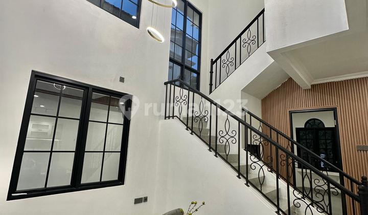For Quick Sale: Spacious 250m House in Boulevard Deltamas, Bekasi