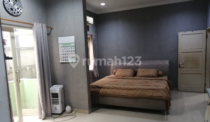 Dijual Cepat Rumah Shm 5+1 Kamar Luas 220m Gading Serpong