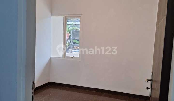 For Quick Sale: SHM House, 2 Floors, Area 100m², 3 Bedrooms, Pinang, Tangerang.