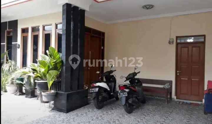 Dijual Cepat Rumah Shm Luas 200m 3 Kamar Cluster Graha Raya