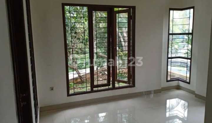 2-Storey House with Private Swimming Pool, 4 Bedrooms, 260M Area, Depok