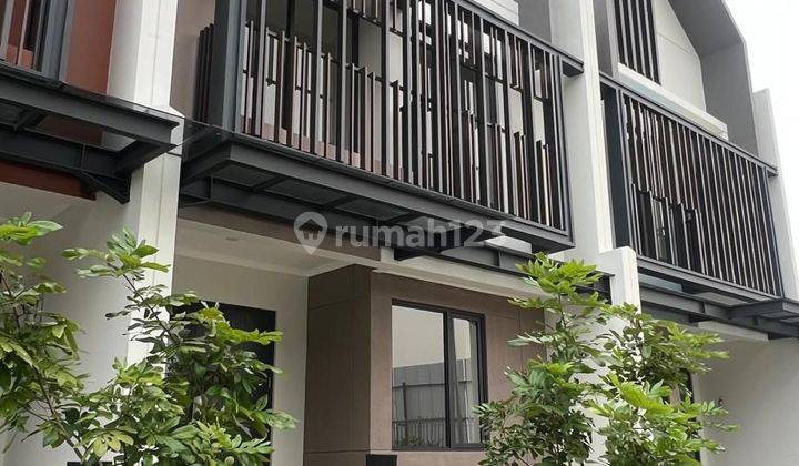 Disewakan Rumah 2 Lantai Free IPL 6 Bln Di Gading Serpong  1