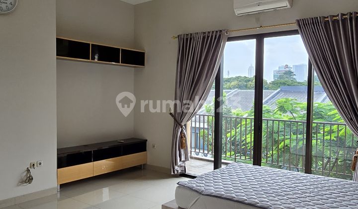 Rumah Hook 3 Lantai Luas 350M 5+1 Kamar Lippo Karawaci Rumah Hook 3 Lantai Luas 350M 5+1 Kamar Lippo Karawaci