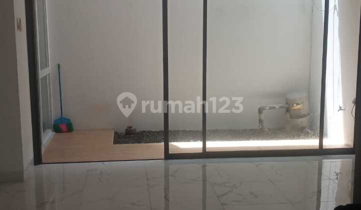 2-Story House for Rent Near KRL Station 2