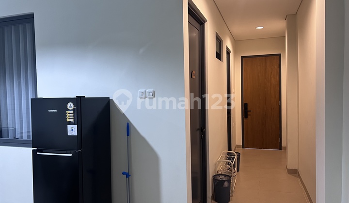 Rumah Kost 3 Lantai 3 Menit Ke Stasiun 2