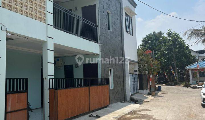 Dijual Rumah Kost 18 Kamar 2 Lantai di Bumi Puspitek Asri Serpong. Yl Efb 1