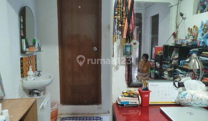 Rumah Luas Dipinggir Jalan  Raya Utama 2