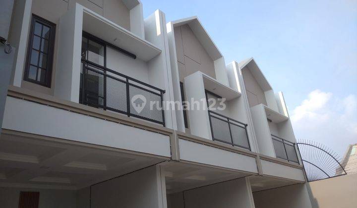 Rumah 2 Lantai SHM di Tanjung Priok, Jakarta Utara 2