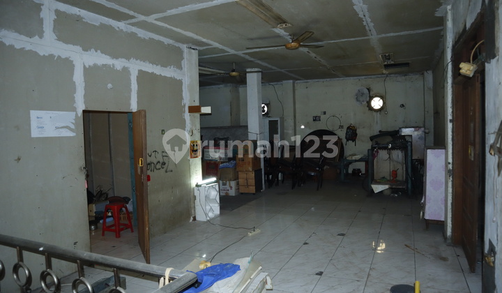 Ruko Strategis, Bebas Banjir, 2 Lantai, Butuh Renovasi Total di Menteng Atas, Jakarta Pusat Ruko Strategis, Bebas Banjir, 2 Lantai, Butuh Renovasi Total di Menteng Atas, Jakarta Pusat