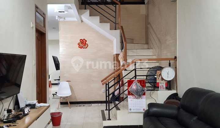 For Sale Semi Furnished SHM House in Taman Surya, West Jakarta For Sale Semi Furnished SHM House in Taman Surya, West Jakarta