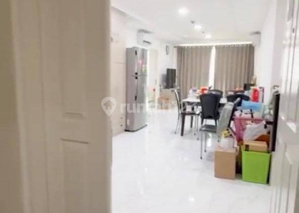 Apartement French Walk 3 BR Semi Furnished Lantai 9 2