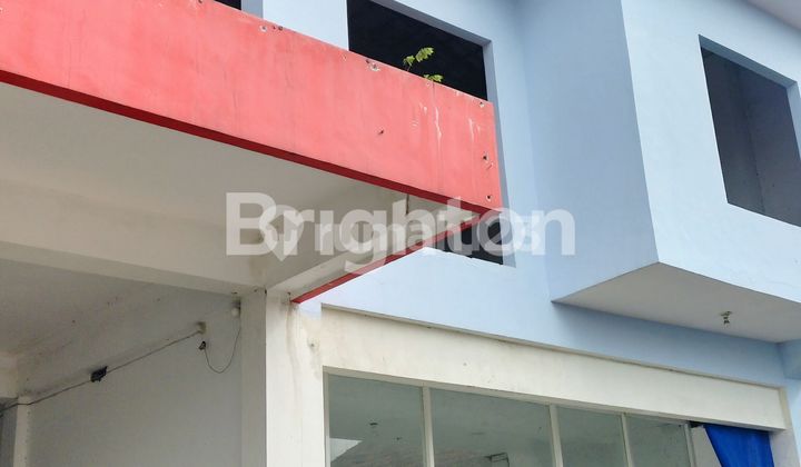 2 Ruko 30 kamar kos dan 4 lapangan badminton indoor di Surodinawan kota mojokerto