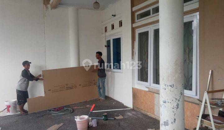 Rumah di Boulevard Hijau luas tanah 209m2 5 2 Lantai 5 kamar Bagus SHM di Harapan indah Pejuang Bekasi 2