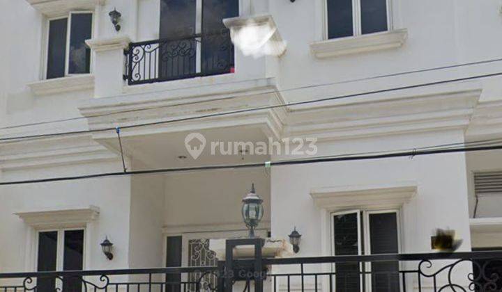 Rumah 2 Lantai di Taman Ratu luas tanah 216m2 bangunan 330m2 4 kamar Bagus hadap timur SHM jakarta barat 1