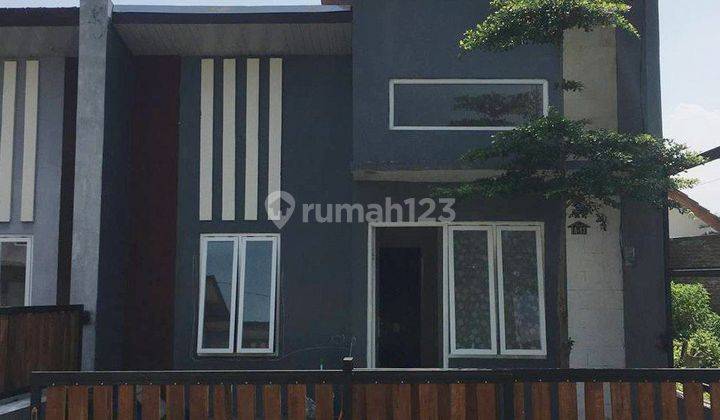 RUMAH BARU MINIMALIS DI CEMOROKANDANG, KOTA MALANG 
  1