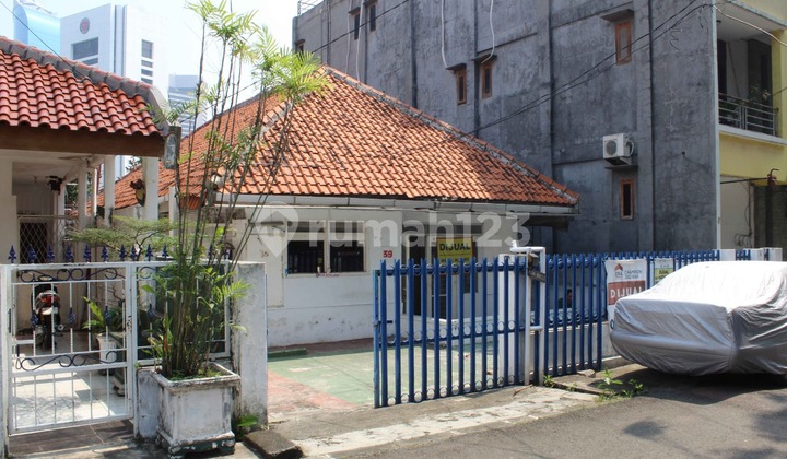 Rumah Di Jual Area Setia Budi Bangunan Lama Jakarta Selatan Rumah Di Jual Area Setia Budi Bangunan Lama Jakarta Selatan