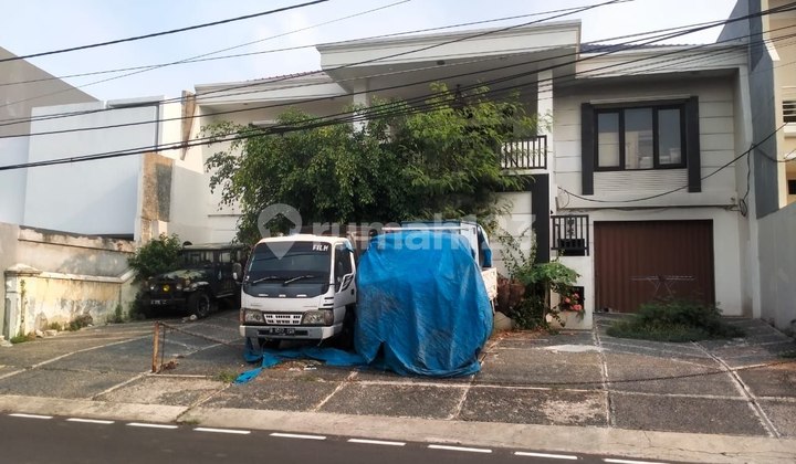 For Sale Beautiful and Flood-Free House in Cempaka Putih Area 2