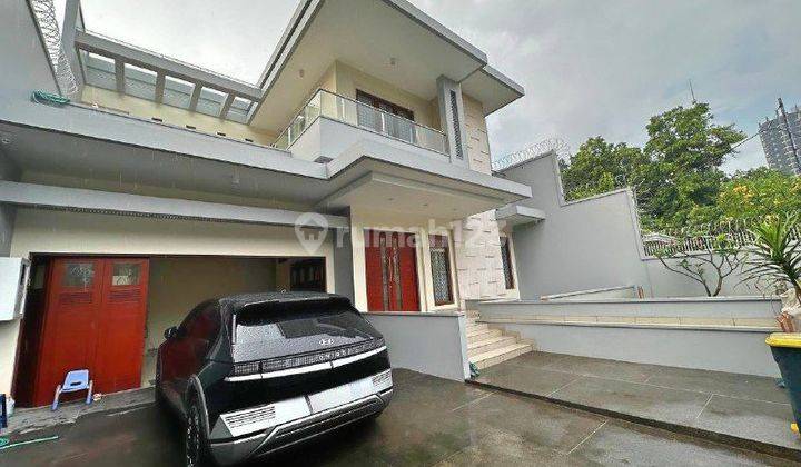 Rumah  Area Menteng baru Renovasi Di Sewakan siap Huni 1