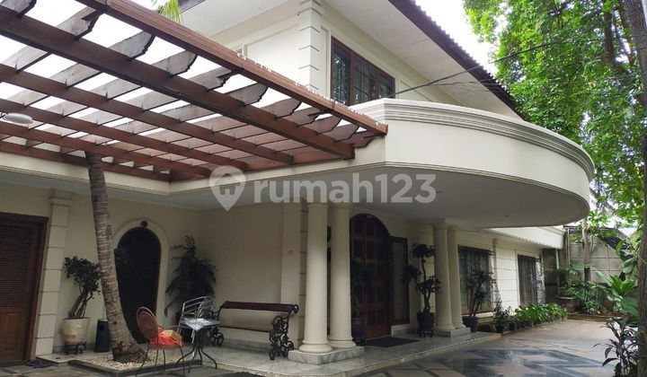 Rumah Area Premium Menteng Akses Dekat Sudirman 2
