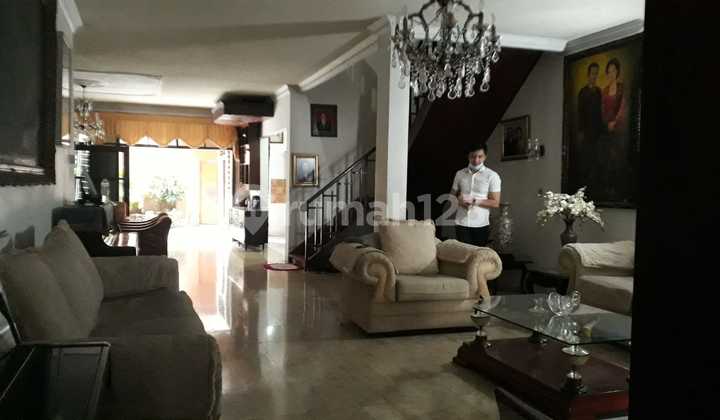 For Sale House in Menteng Area Prime Location Central Jakarta 2