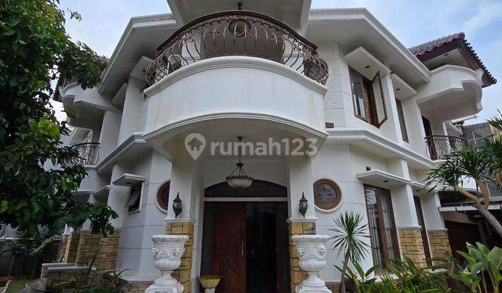 Rumah Mewah Dalam Komplek Elit Posisi  Hook Jakarta Timur  2