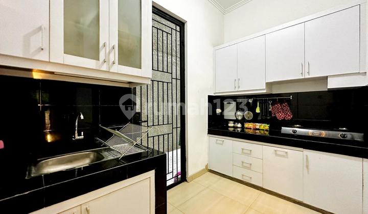 Rumah Modern Minimalis Full Furnished Area Kebayoran Lama Siap Huni 2