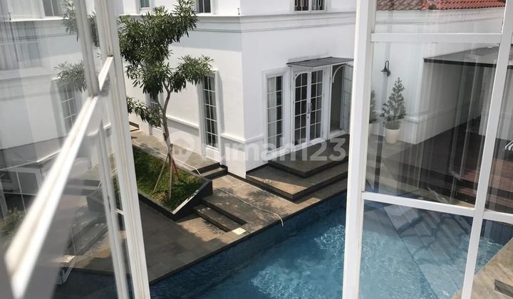 Disewakan Rumah Dengan Model Town House Kebayoran Baru  2