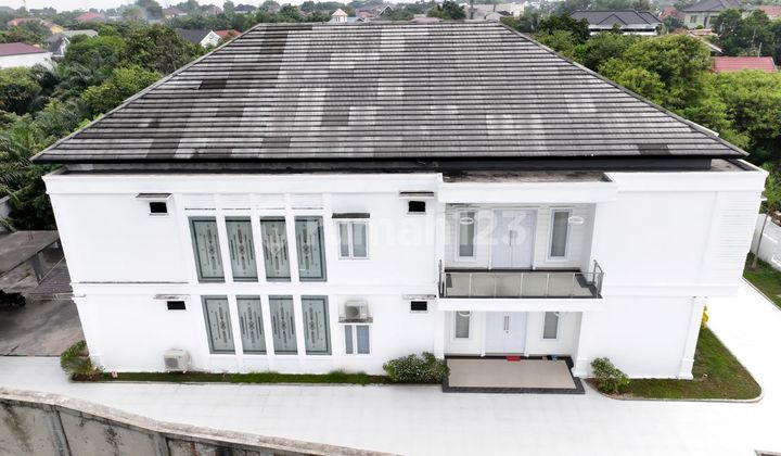 For Sale Fully Furnished Luxury House in Pekan Baru City Area 2