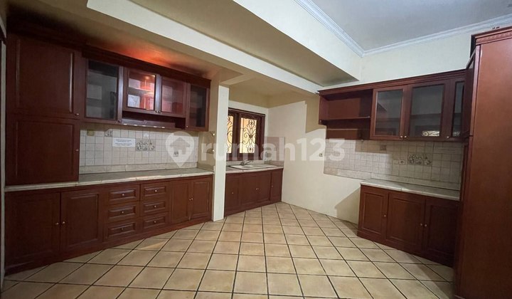 Rumah Di Sewakan Area Brawijaya Siap Huni Kebayoran Baru