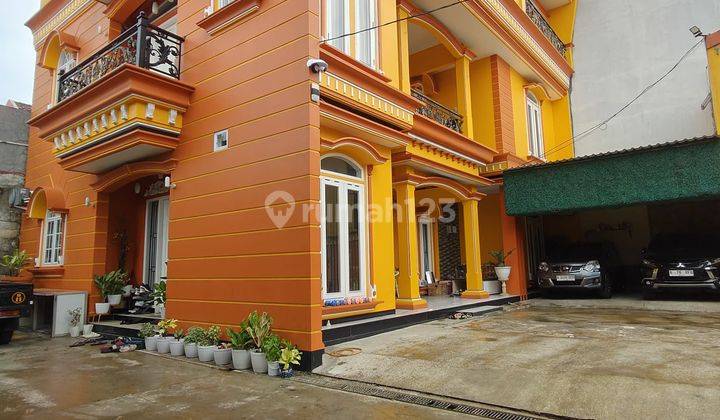 Rumah Mewah Semi Furnished Terawat Dan Unik Cipayung Jaktim  2