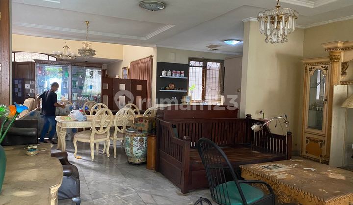 Rumah di Jual Area Menteng Dekat Jalan di Ponegoro 2