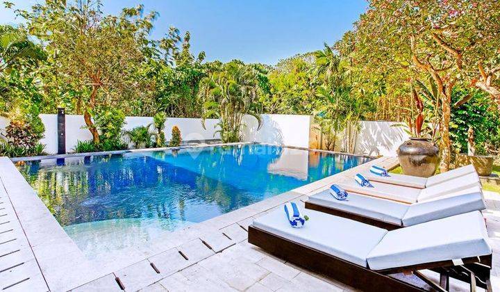 Villa Mewah Dengan 4 Bangunan Villa Full Furnished Canggu Kuta Utara Bali SHM 2