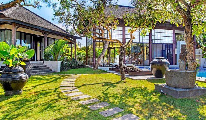 Villa Mewah Dengan 4 Bangunan Villa Full Furnished Canggu Kuta Utara Bali SHM 1