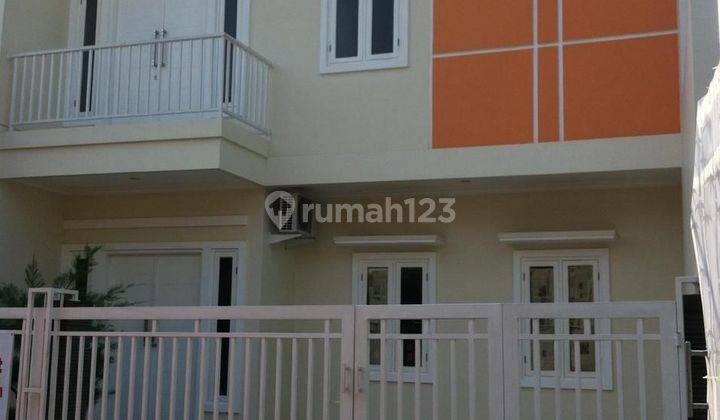 Di jual rumah 2 lantai luas 109 Jatibening  2