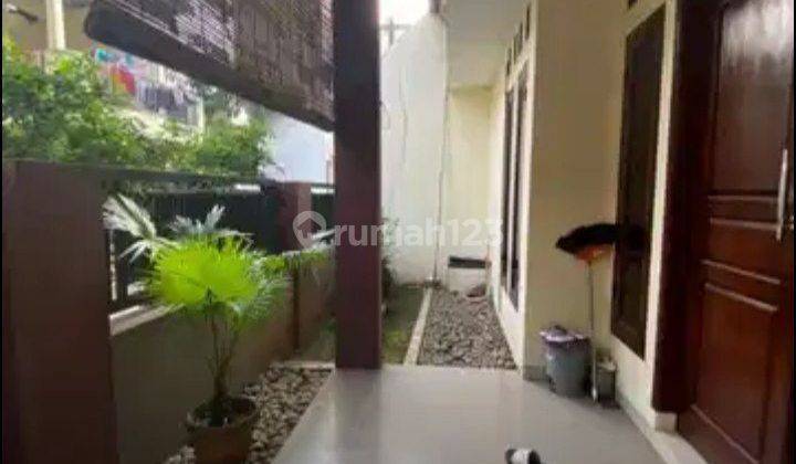 Rumah bagus 2 Lantai di Bekasi Selatan  2