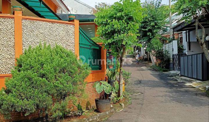 Jual Cepat Rumah 2 Lantai Lokasi Strategis Shm Bagus 2