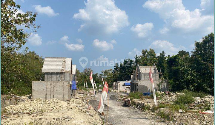 Jual Rumah Mewah di Perumahan Ambarketawang. Keamanan 24jam 1