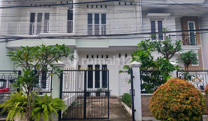 Dijual  murah rumah di komplek IKIP duren sawit siap huni