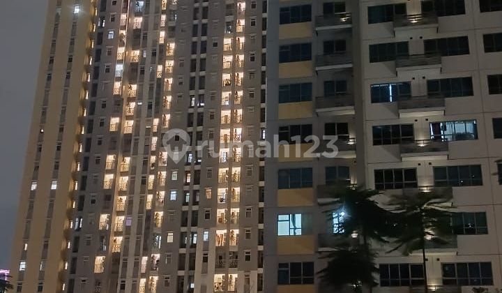Dijual cepat Apartemen SpringLake View Summarecon Bekasi Freesia 2