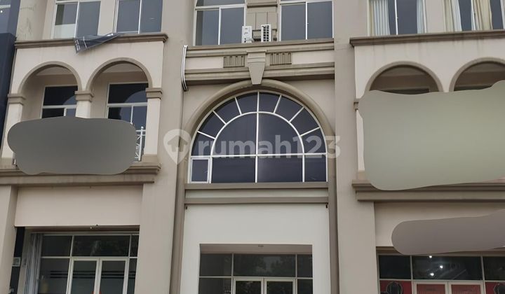 For Rent: 3-Story Classic Design Shophouse in Grand Galaxy City Bekasi
