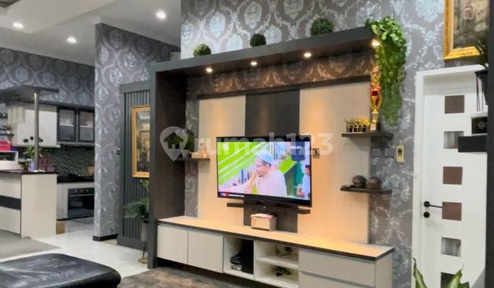 Dijual Rumah Mewah Bagus dan Luas di Duren Sawit Jakarta Timur