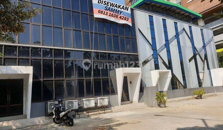 Disewakan Gedung 3 lt di Samping Mall Grand Metropolitan Bekasi