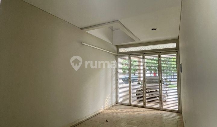 Disewakan Rumah Cantik & Terawat Di Cluster Palm – Summarecon Bekasi Lokasi Strategis Di Kota Bekasi di Jl. Boulevard Ahmad Yani No. 2, Marga Mulya, Bekasi Utara, Kota Bekasi, Jawa Barat, Indonesia, 17142, Summarecon Bekasi 2