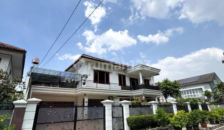 Rumah Mewah Dalam Komplek Elit Kayu Putih - Jakarta Timur 2