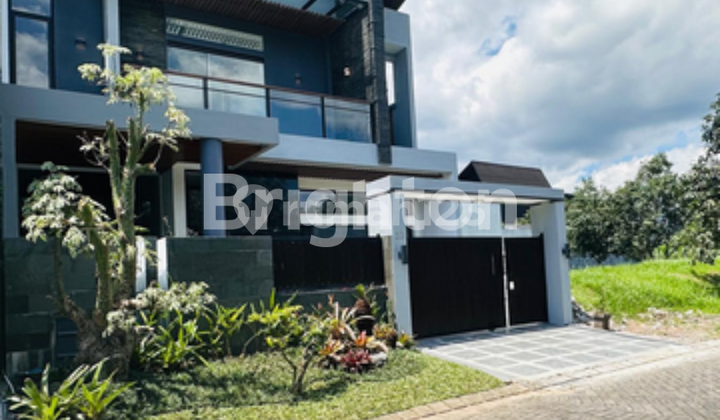FOR SALE GREENWOOD GOLF ARAYA MALANG HOUSE, FULLY RENOVATED FOR SALE GREENWOOD GOLF ARAYA MALANG HOUSE, FULLY RENOVATED