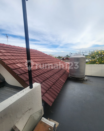 ✨ Dijual Cepat Rumah Cantik & Terawat – Pondok Tjandra, Kompleks Duku ✨ 2